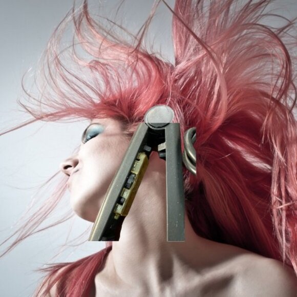 Hot Tools Professional Ceramic Flat Iron - Picture 4 of 5